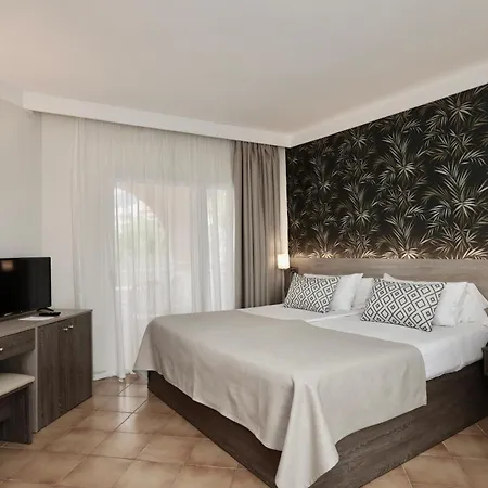 מלון Puerto Palace 4*